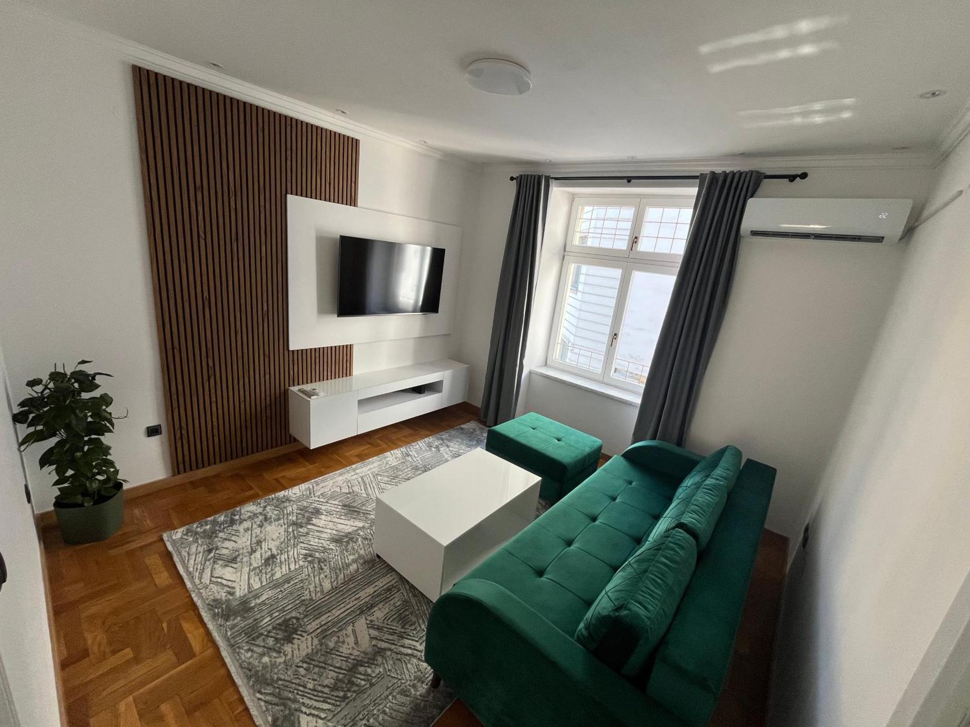 Sarajevo Luxury Apartment - 50 M From Old Sarajevo Clock Tower Exterior photo