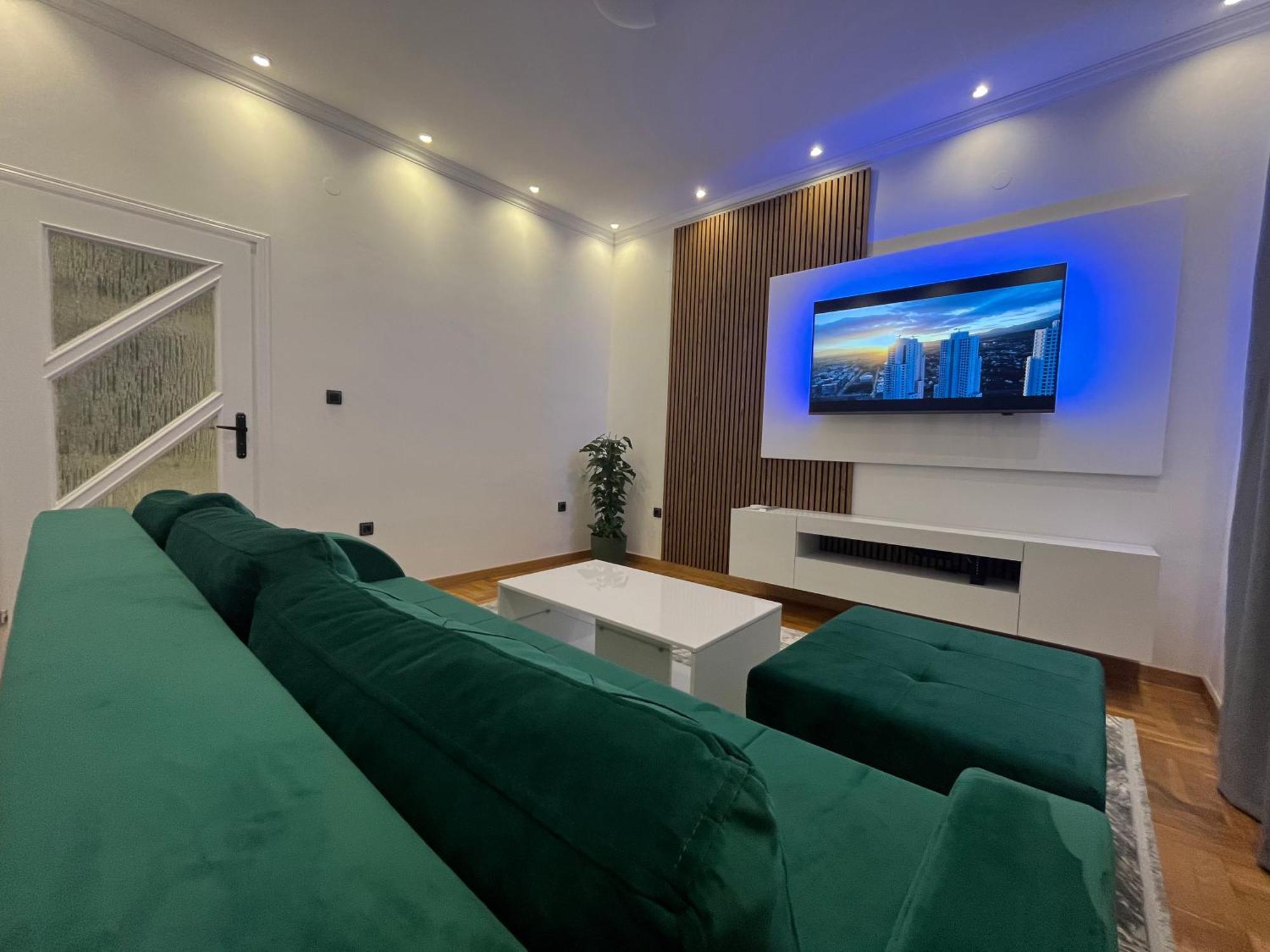 Sarajevo Luxury Apartment - 50 M From Old Sarajevo Clock Tower Exterior photo